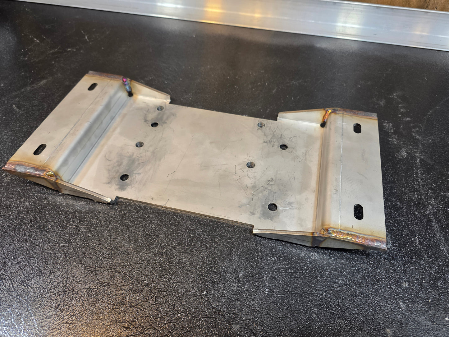 Predator 212 / 301 / 420 / 670 Engine Mount Plate